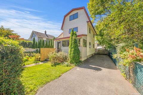 4 Maple Street, Glenwood Landing, NY 11547 - MLS#: L3587751