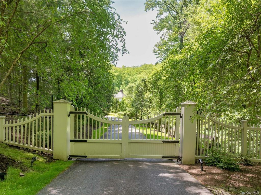 5 Vincent Lane, Armonk, New York image 4