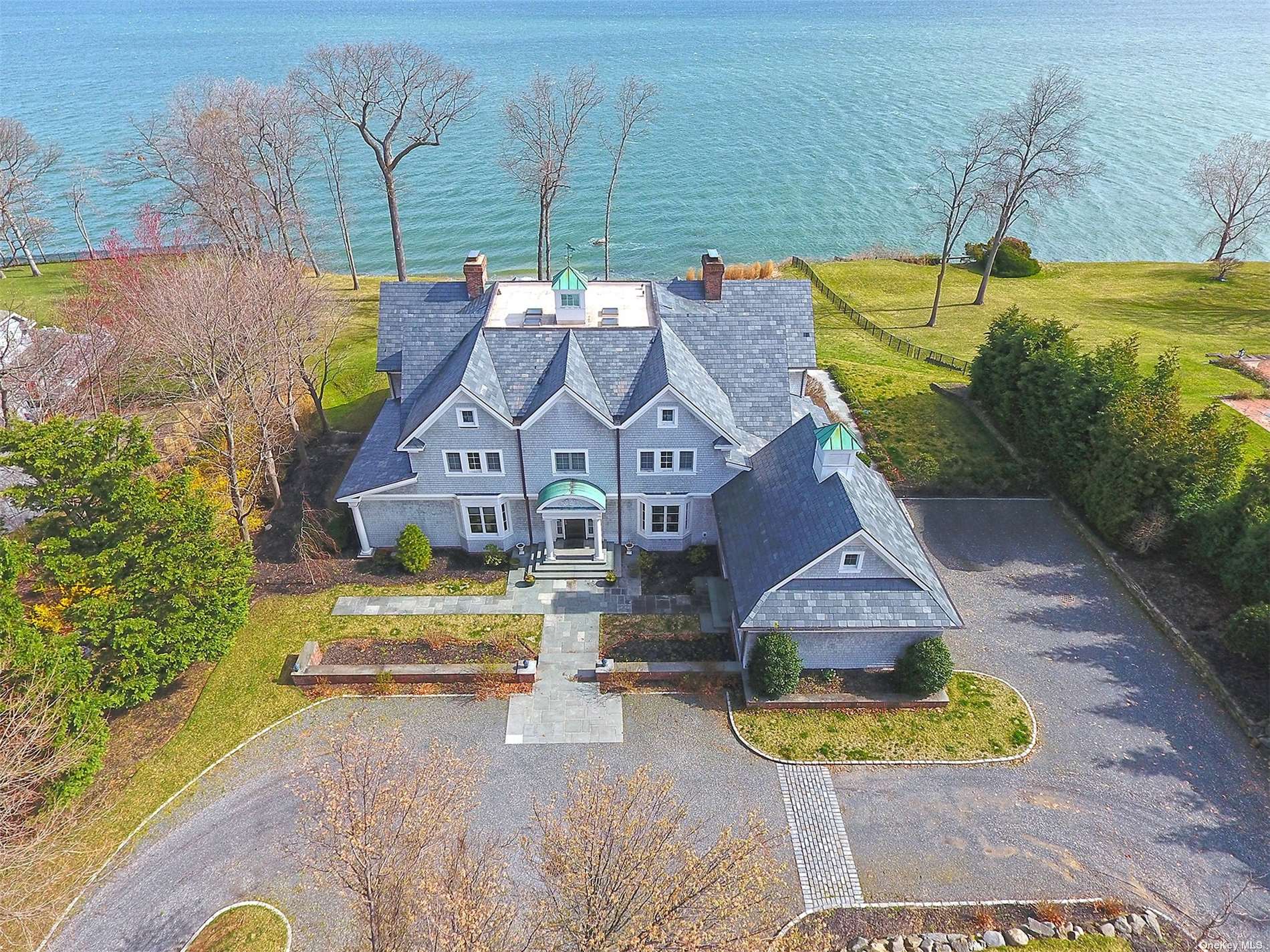 Property for Sale at 7 Sea Crest Drive, Lloyd Harbor, Hamptons, NY - Bedrooms: 7 
Bathrooms: 5  - $5,500,000