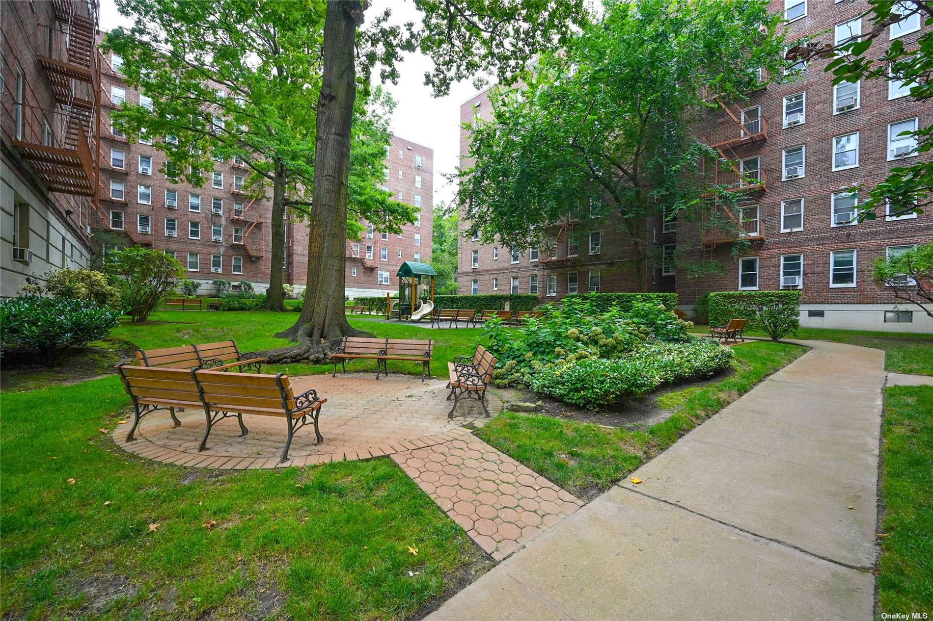 72-61 113 Street #M19, Forest Hills, New York image 21