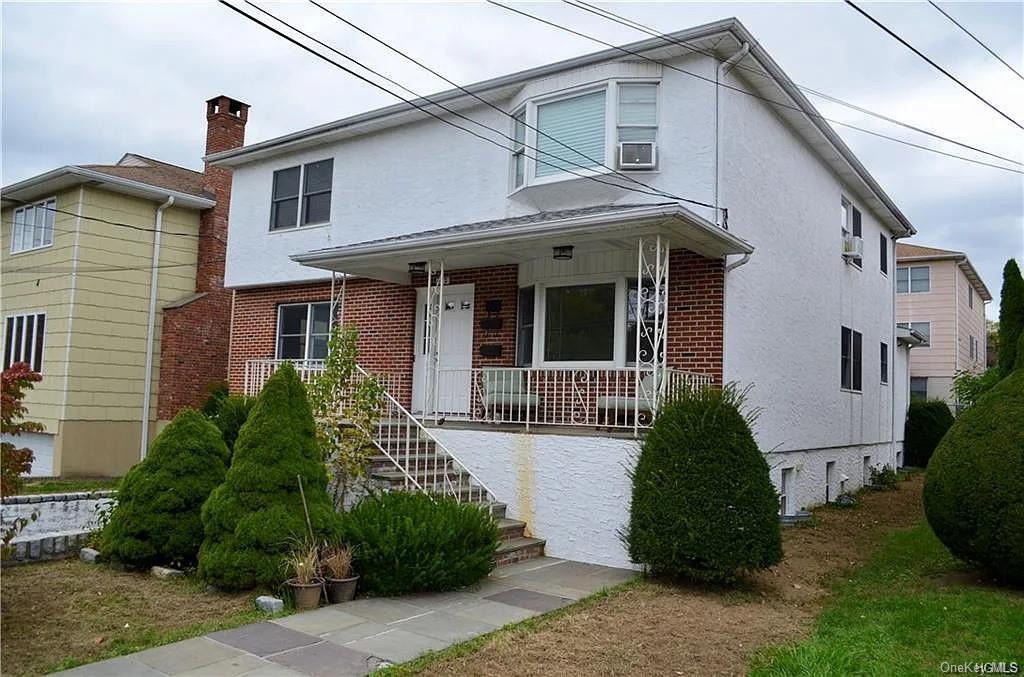 Rental Property at 492 Main Street, West Harrison, New York - Bedrooms: 3 
Bathrooms: 2 
Rooms: 5  - $4,000 MO.