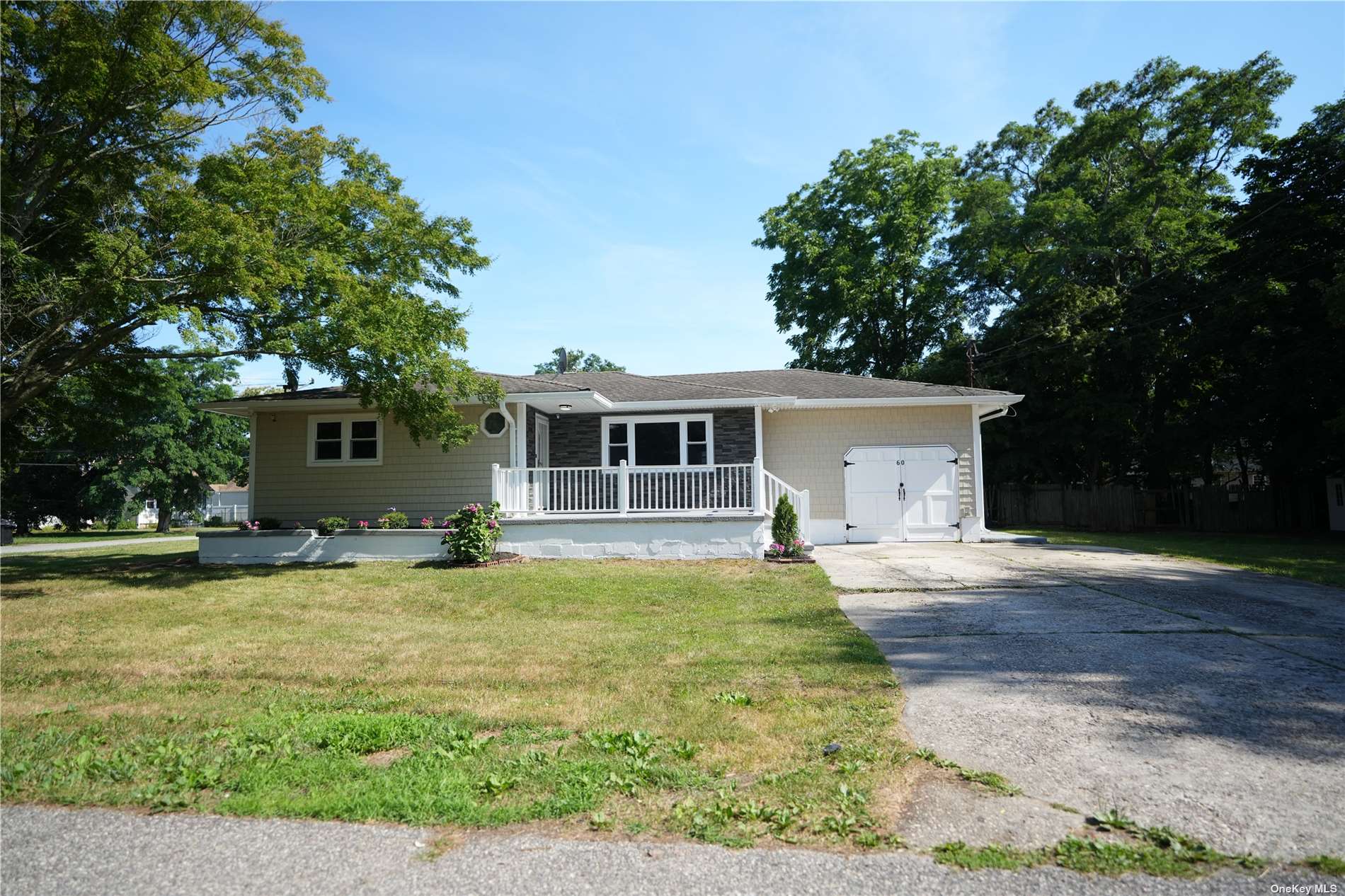 60 Spar Drive, Mastic Beach, New York image 1