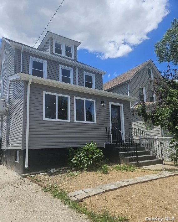 8948 218th Place, Queens Village, Queens, NY - 4 Bedrooms  
3 Bathrooms  
8 Rooms - 