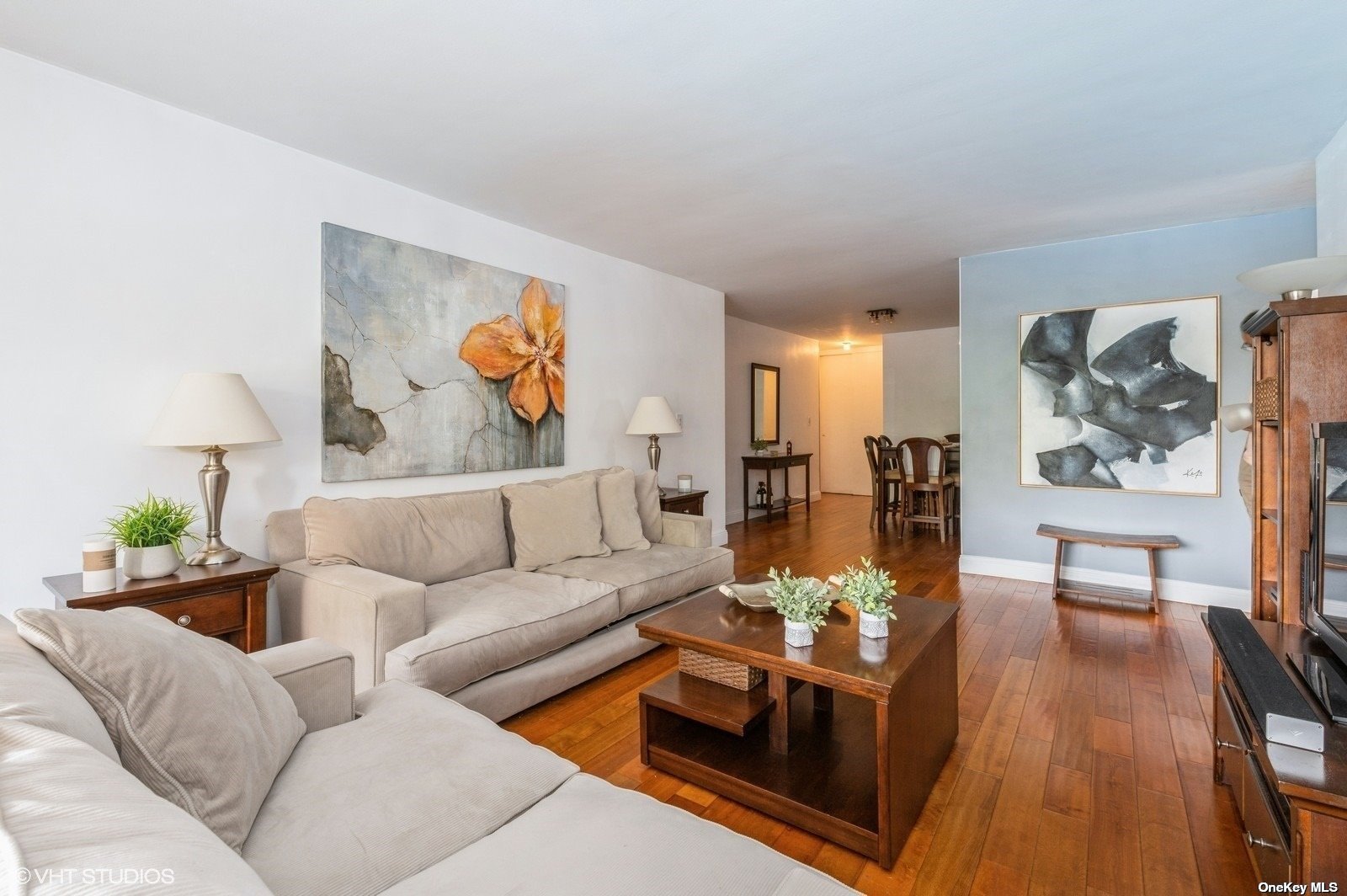 70-25 Yellowstone Boulevard #2T, Forest Hills, New York image 3