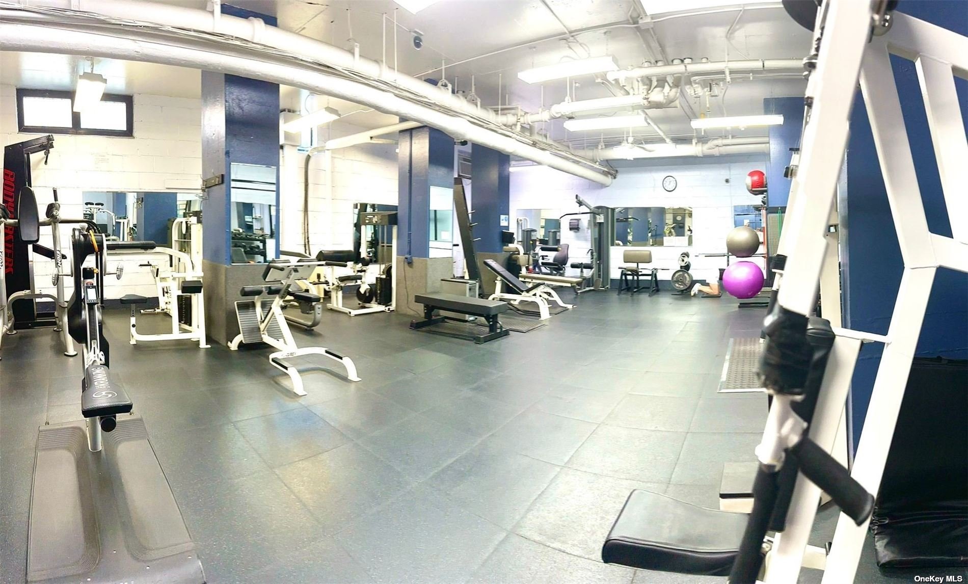 70-25 Yellowstone Boulevard #2T, Forest Hills, New York image 11