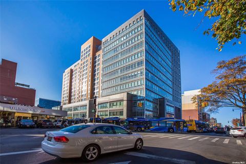 138-35 39th Avenue 16K Flushing NY 11354