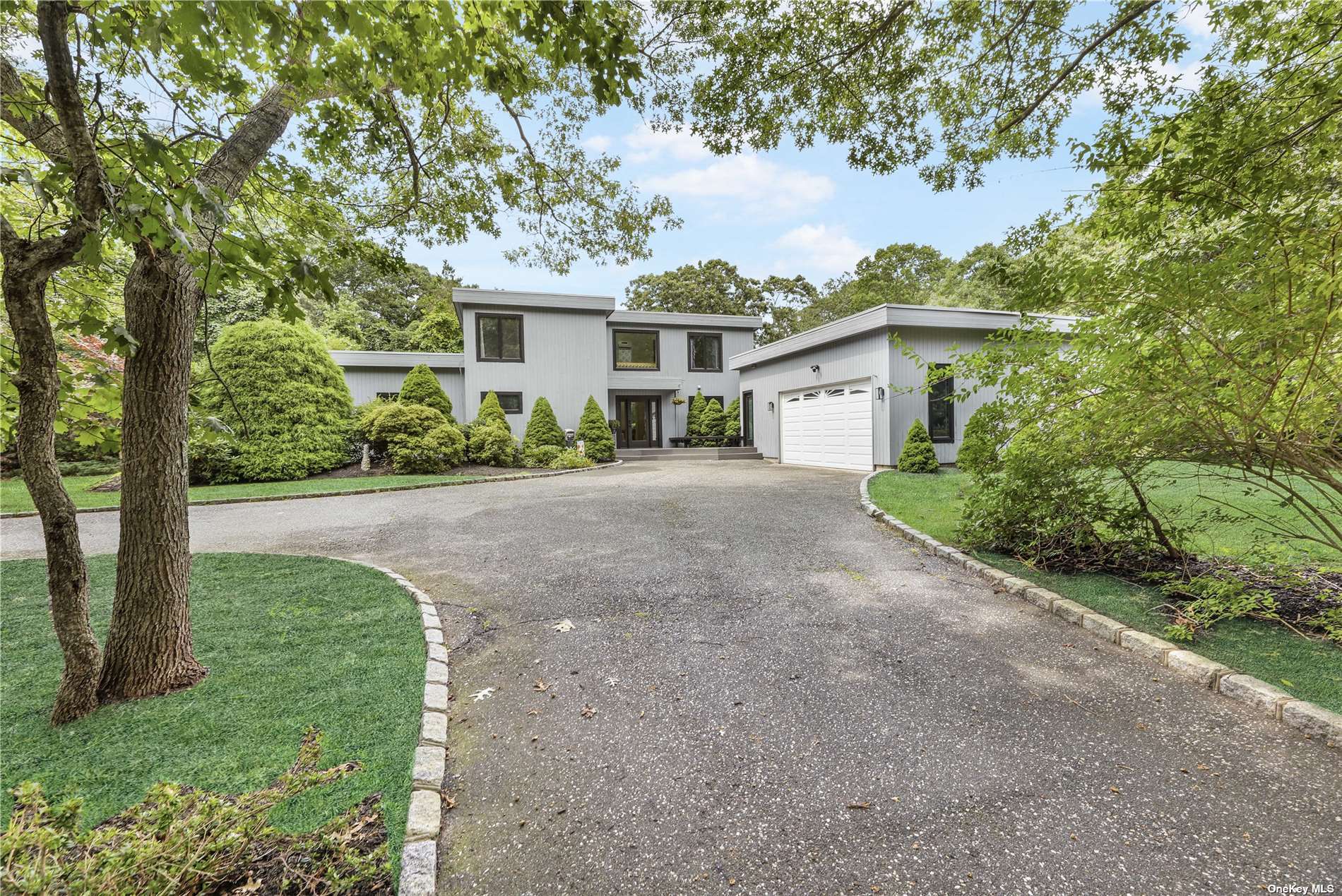 37 Bay Woods Drive, Hampton Bays, New York image 3