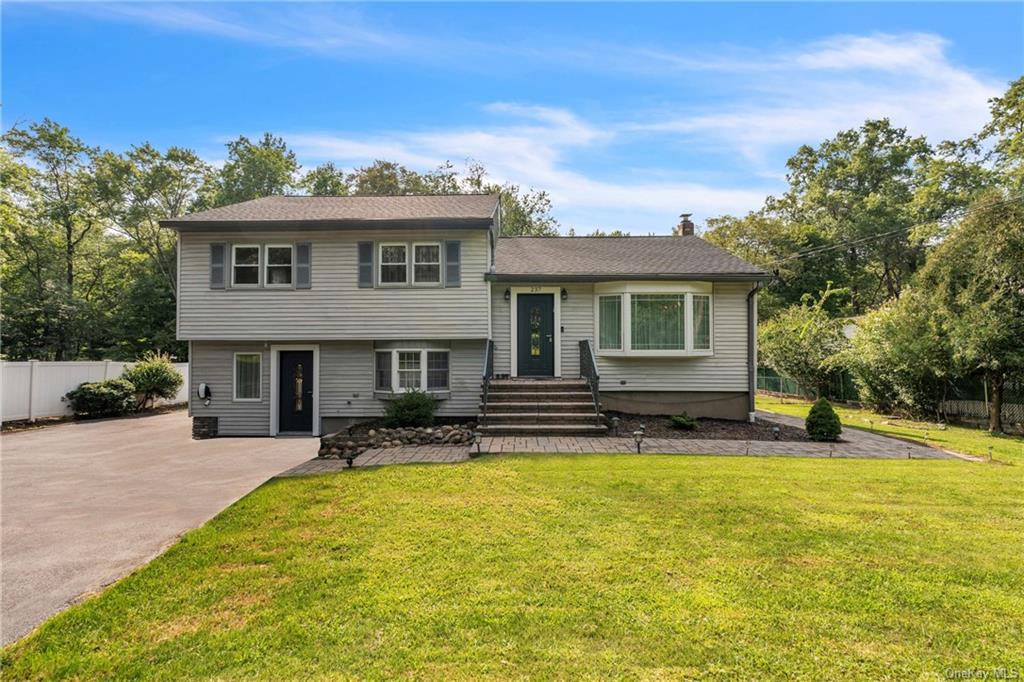 237 Germonds Road, West Nyack, New York image 3