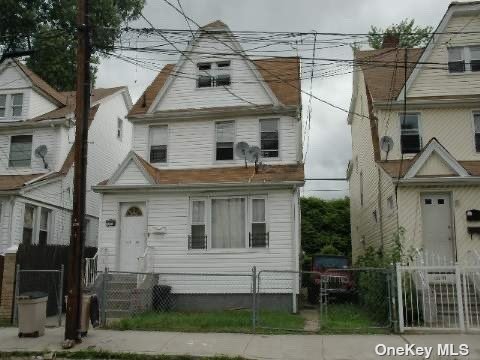 11535 Bedell Street, Jamaica, Queens, NY - 5 Bedrooms  
2 Bathrooms  
9 Rooms - 