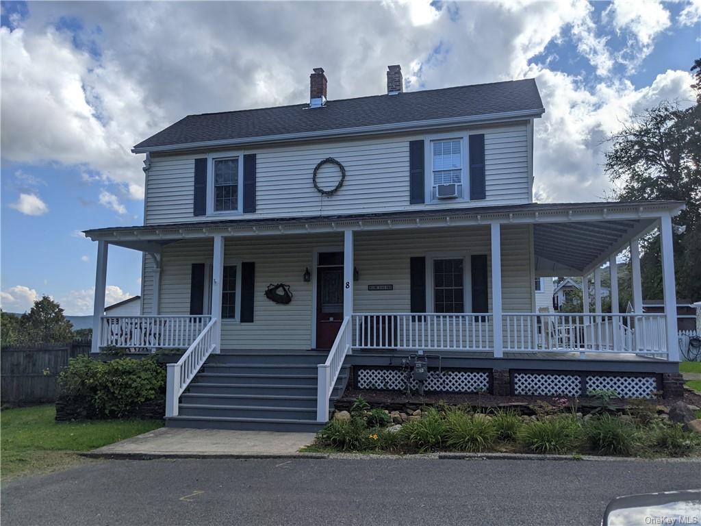 8 High Street Main, House, Highland Falls, New York - 4 Bedrooms  
2 Bathrooms  
4 Rooms - 