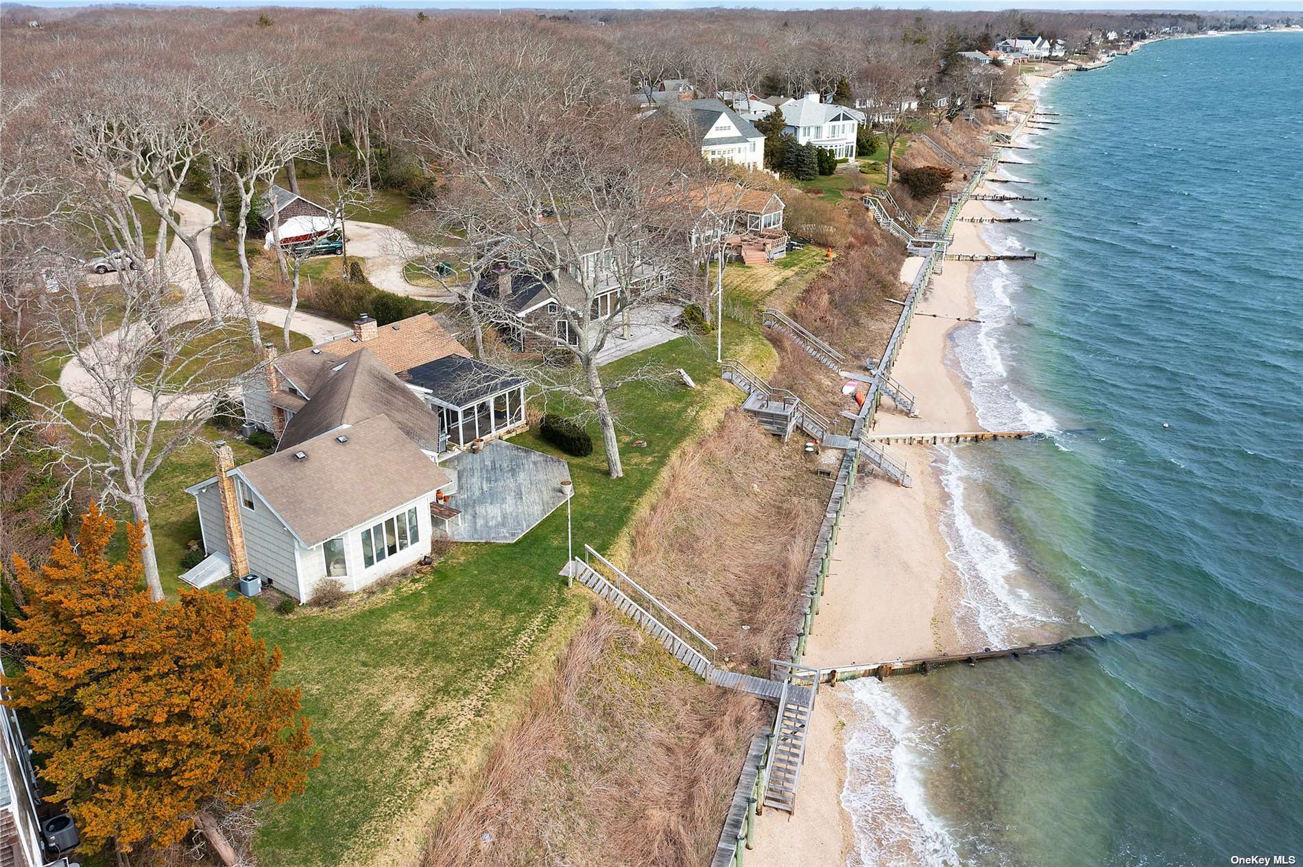 Property for Sale at 4230 Peconic Bay Boulevard, Laurel, Hamptons, NY - Bedrooms: 2 
Bathrooms: 3  - $2,250,000