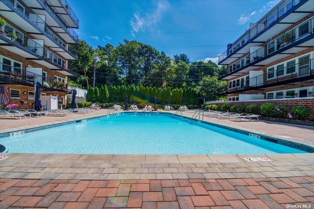 30 Pearsall Avenue #4L, Glen Cove, New York image 31