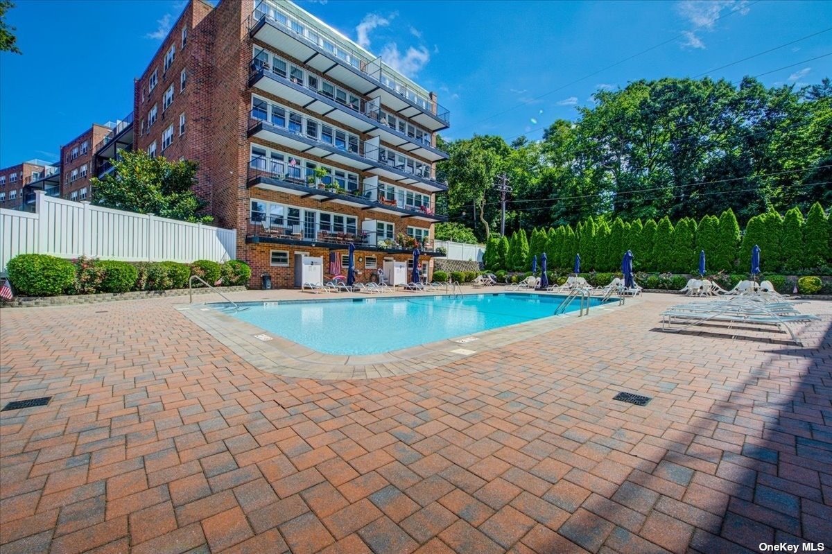 30 Pearsall Avenue #4L, Glen Cove, New York image 32