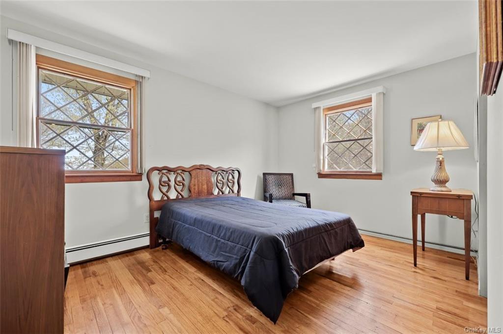 Photo 13 of 25 of 1 Minerva Lane house
