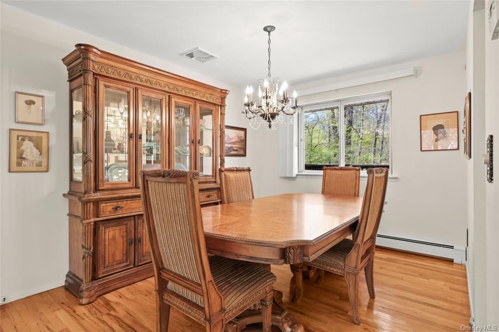Photo 4 of 25 of 1 Minerva Lane house