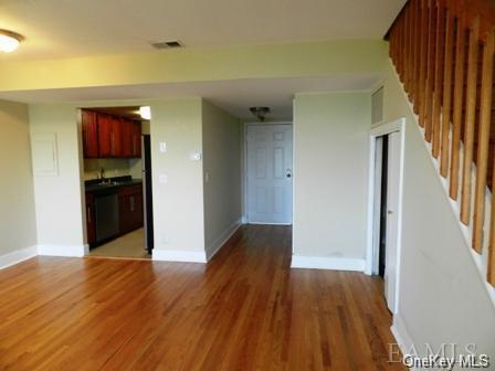 304 Chateau Rive Street 304, Peekskill, New York - 1 Bedrooms  
2 Bathrooms  
4 Rooms - 