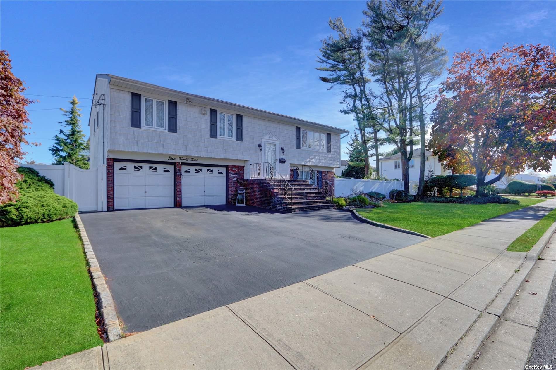 323 Seaford Avenue, Massapequa, New York image 2