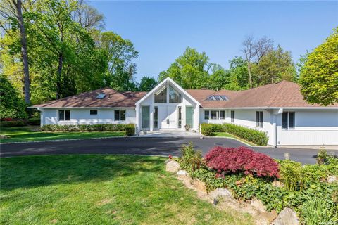 8 Cherry Lane Great Neck NY 11024