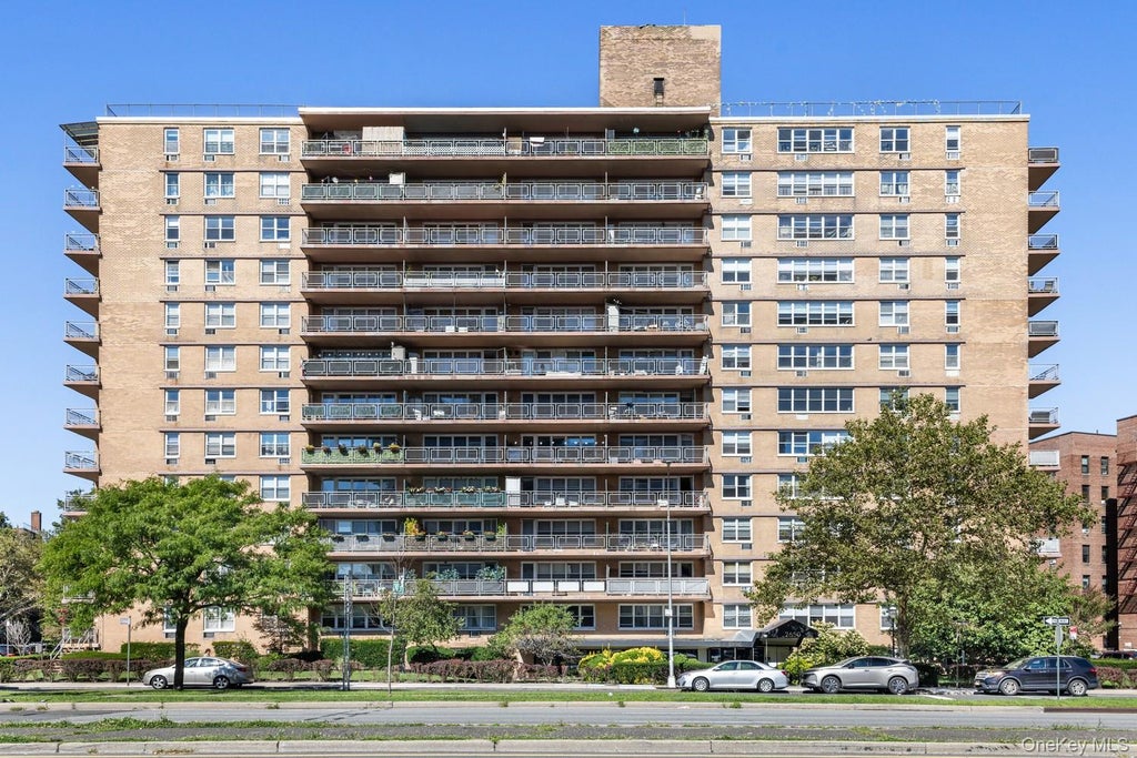 Photo of 2650 Ocean Parkway #10-L, Brooklyn, NY 11235 (MLS # 1052179)