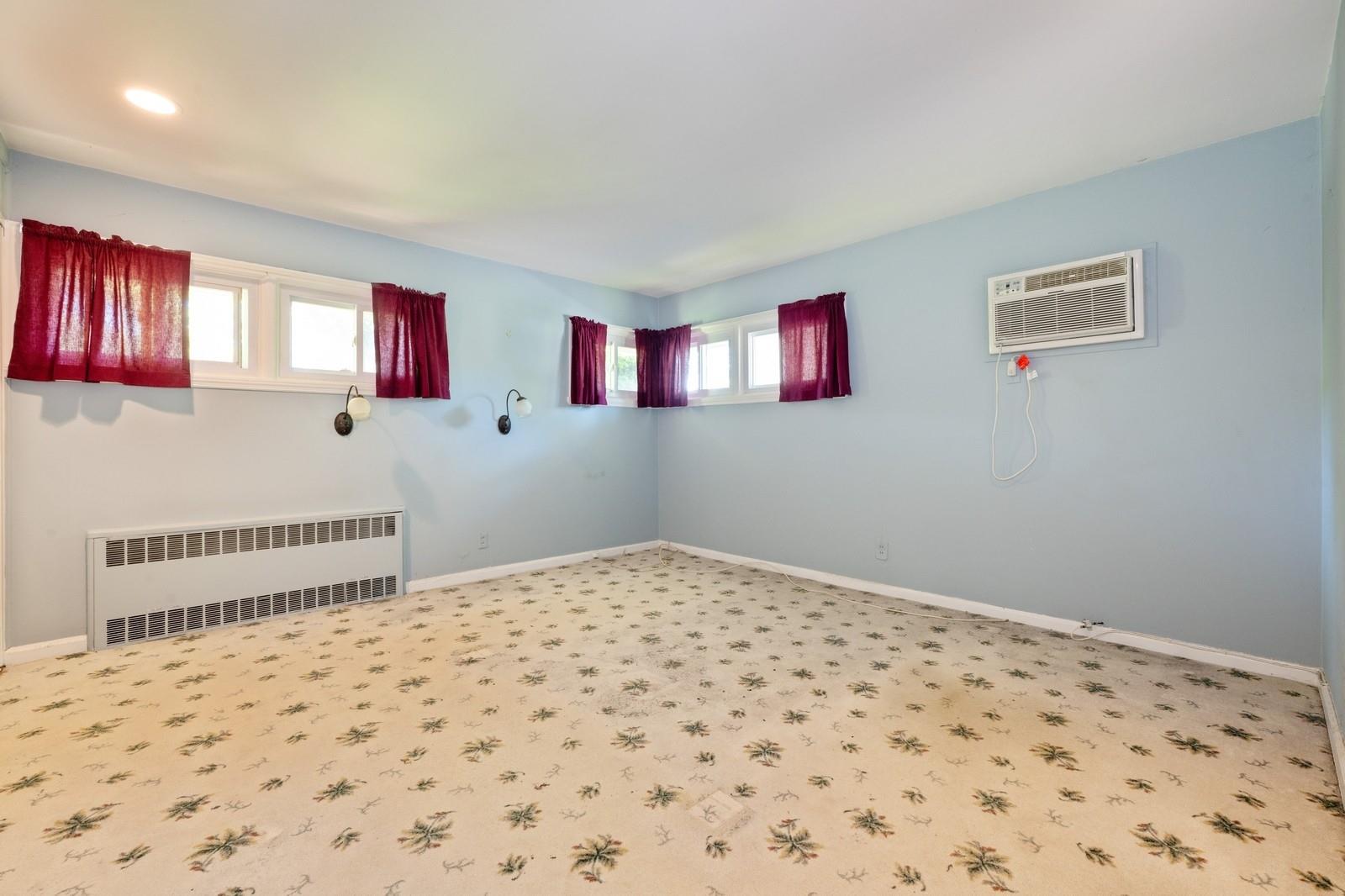 243 Taylor Road, West Hempstead, New York image 18