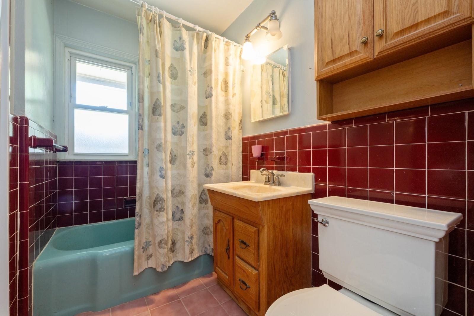 243 Taylor Road, West Hempstead, New York image 21