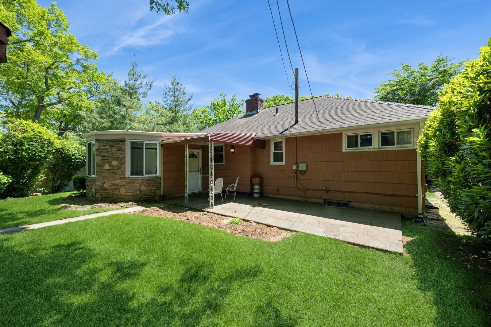 243 Taylor Road, West Hempstead, New York image 23
