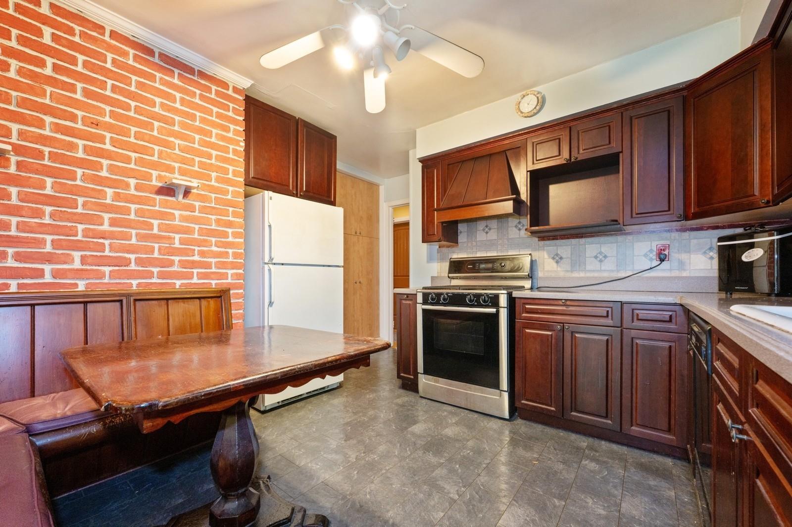 243 Taylor Road, West Hempstead, New York image 12