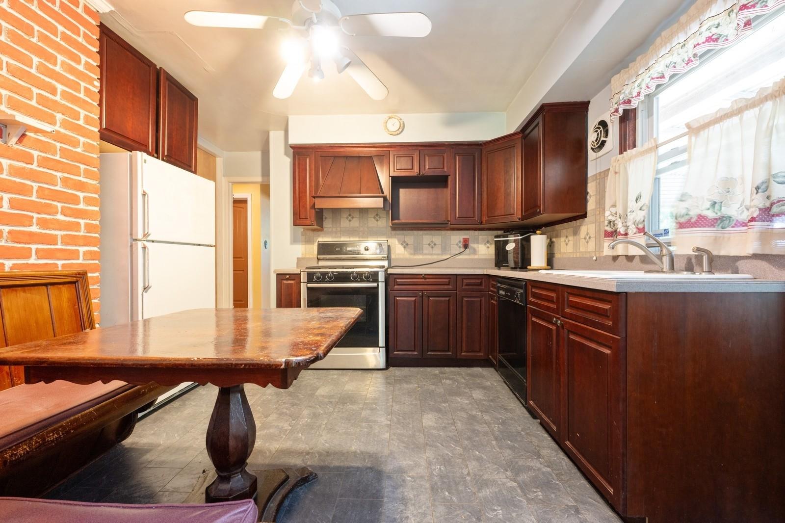 243 Taylor Road, West Hempstead, New York image 11