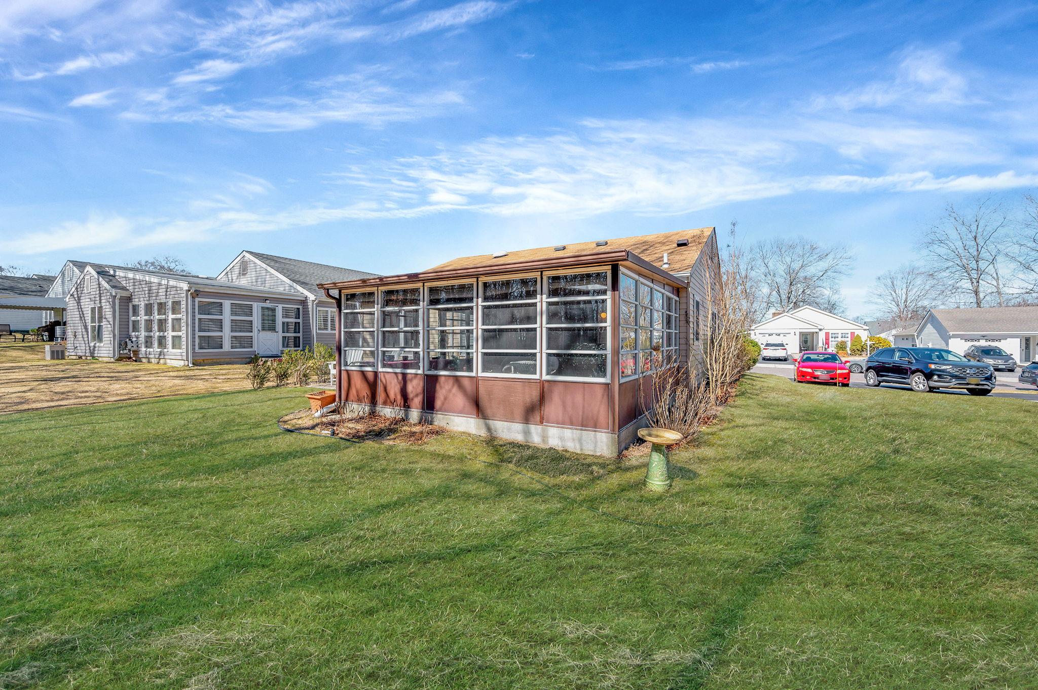 517 Lancaster Court, Ridge, New York image 25