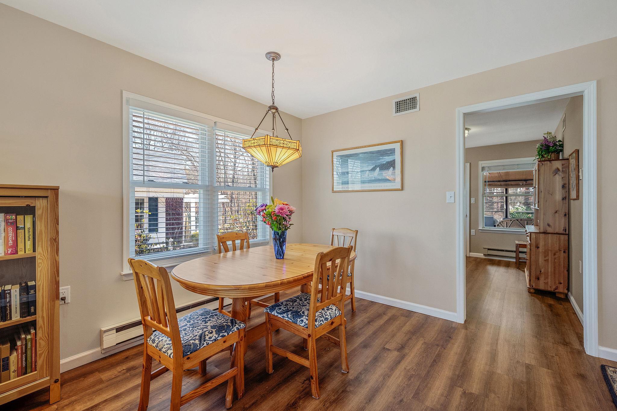 517 Lancaster Court, Ridge, New York image 7