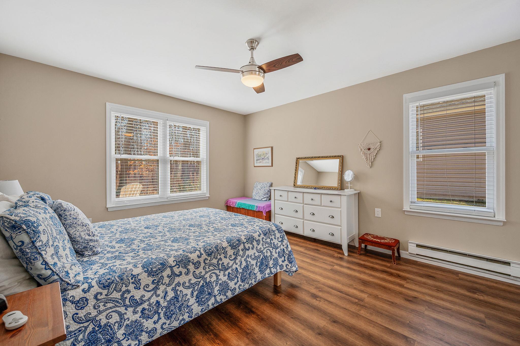 517 Lancaster Court, Ridge, New York image 12