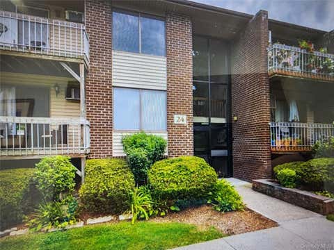 Condo For Sale - 241 Country Club Lane<br/> Pomona, NY 10970