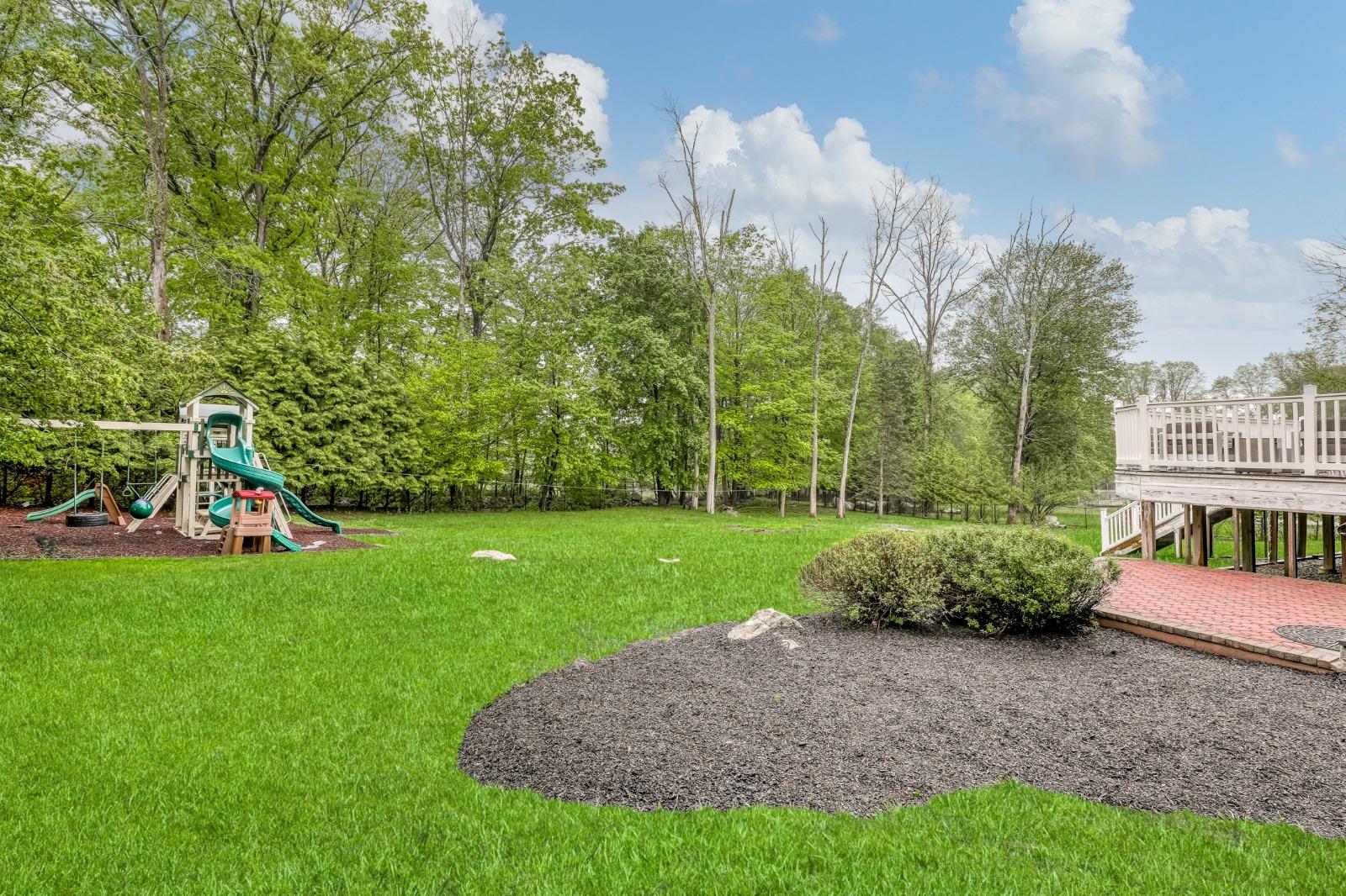 25 Hidden Valley Drive, Suffern, New York image 30