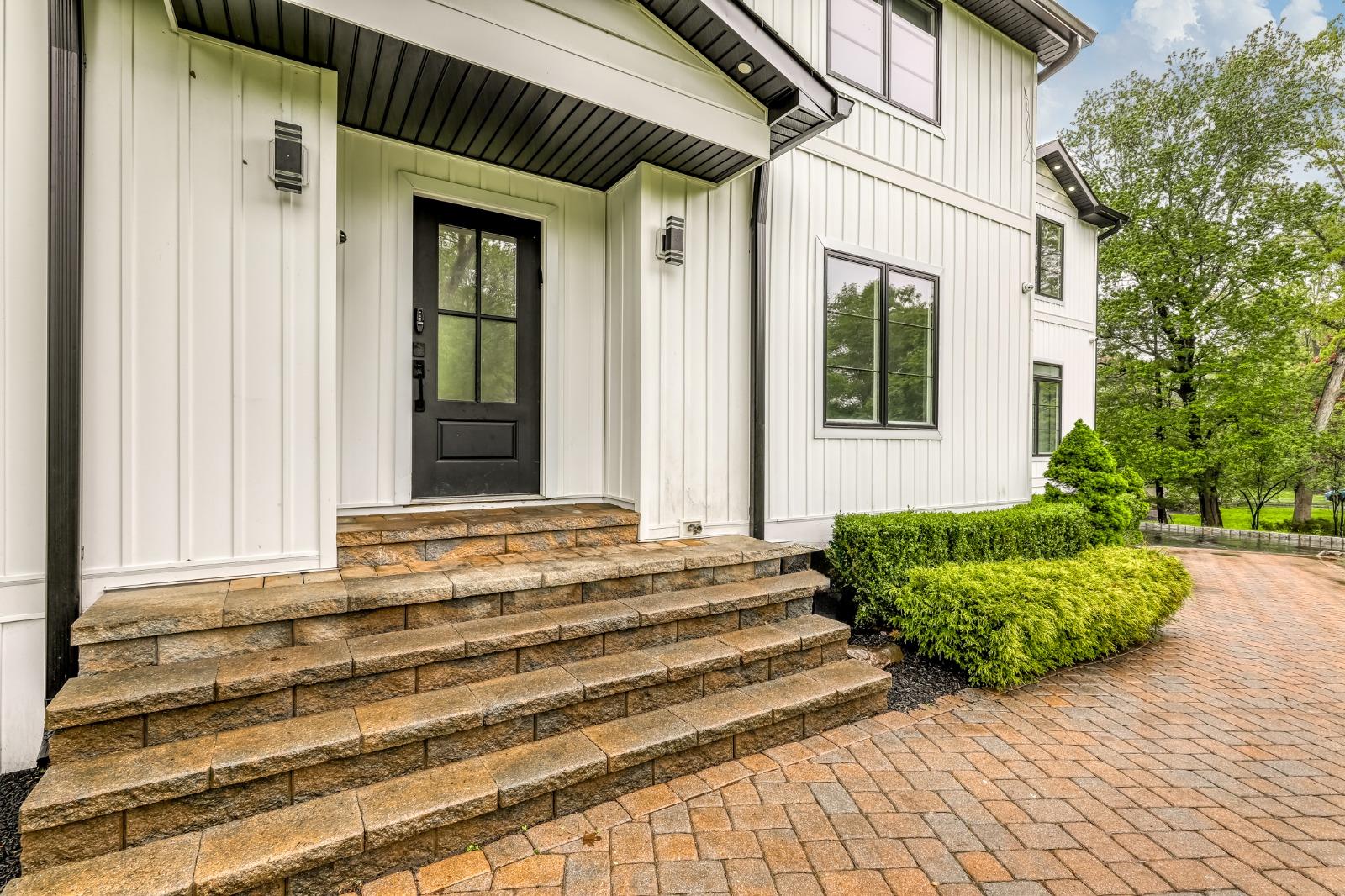 25 Hidden Valley Drive, Suffern, New York image 4