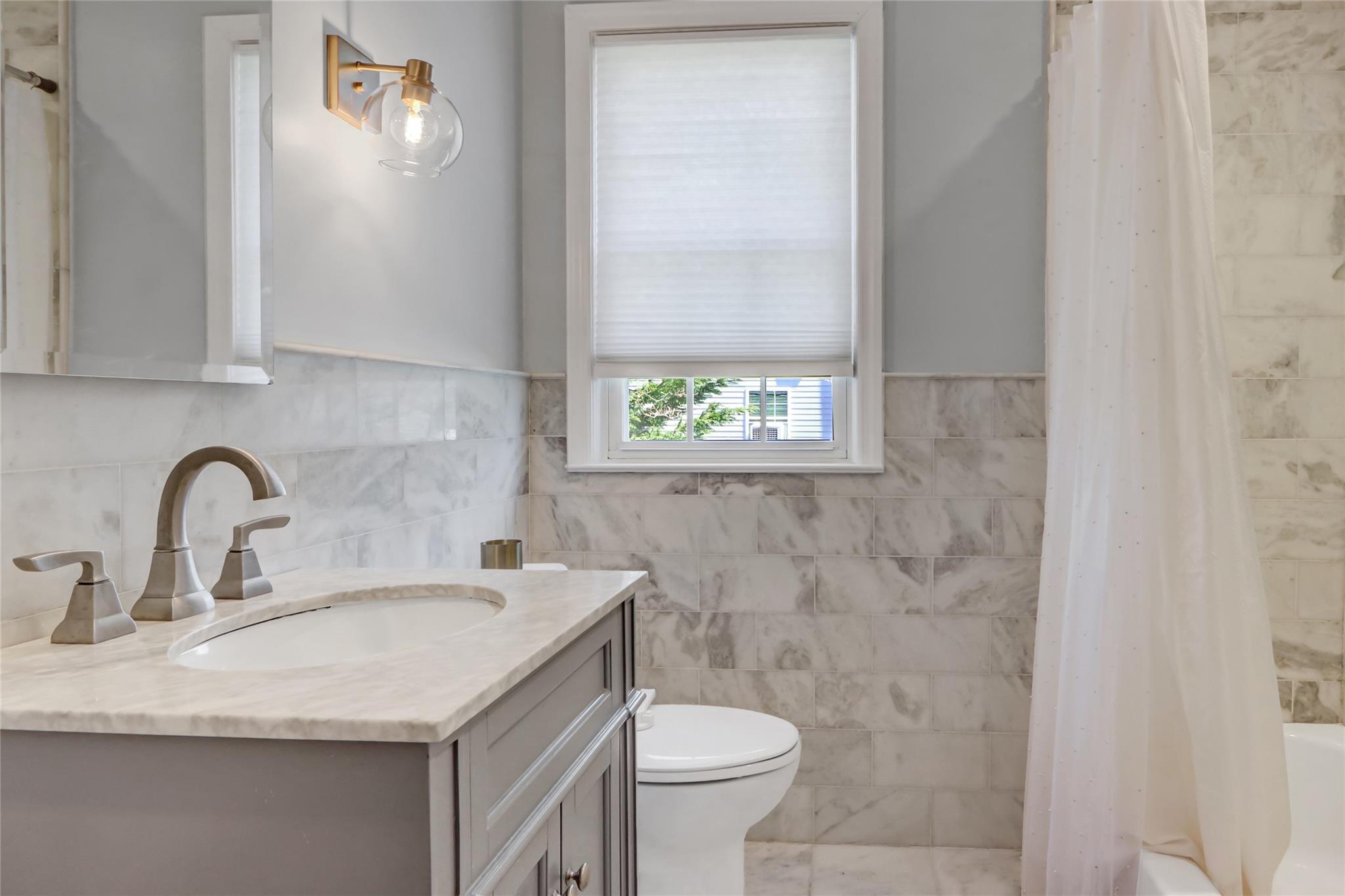 323 Montgomery Avenue, West Babylon, New York image 17