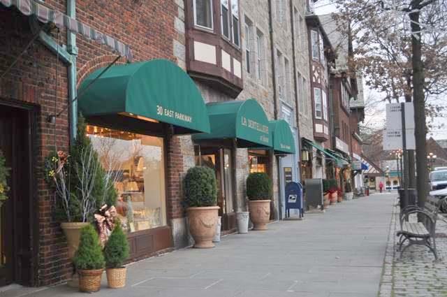 Eastchester, New York 10583, United States, 1 Bedroom Bedrooms, ,2 BathroomsBathrooms,Residential,Active,88338