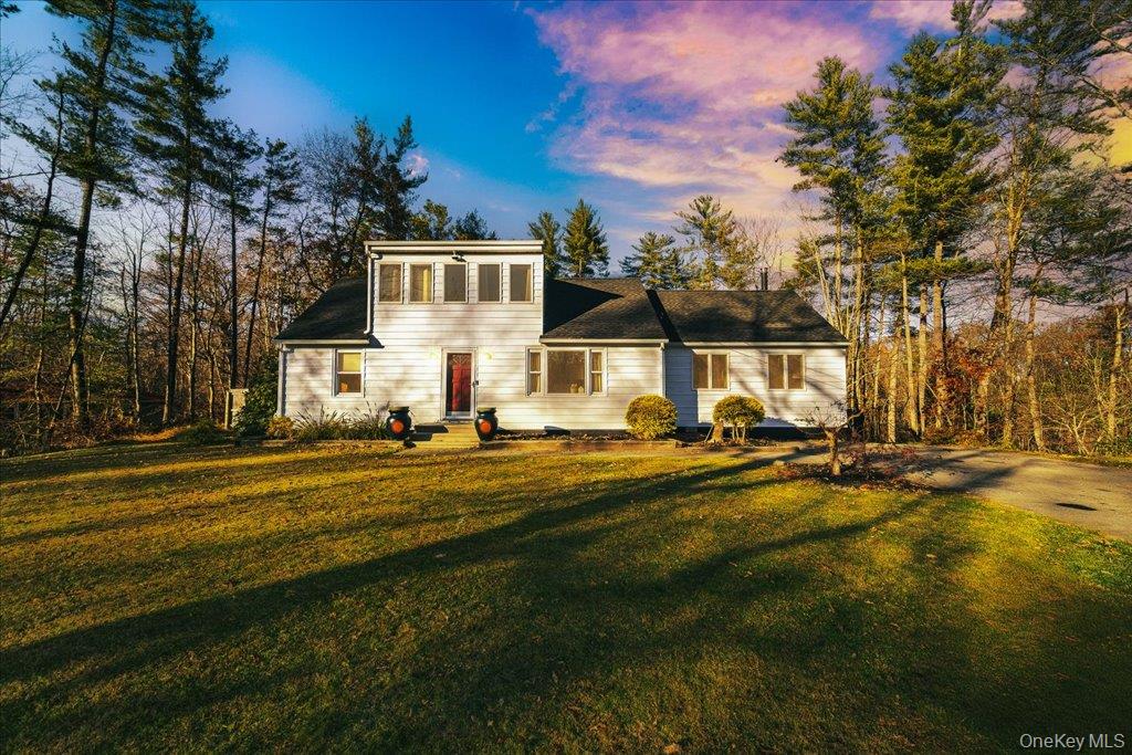 Hyde Park, New York 12538, United States, 3 Bedrooms Bedrooms, ,2 BathroomsBathrooms,Residential,Active,177860