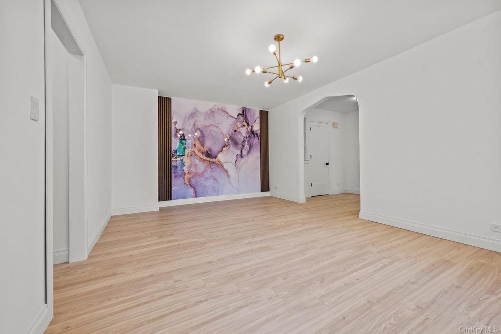 Property for Sale at 84th Road 1D, Kew Gardens, Queens, NY - Bedrooms: 1 
Bathrooms: 1 
Rooms: 4  - $328,000