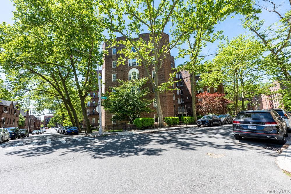 12416 84th Road #1D, Kew Gardens, New York image 20