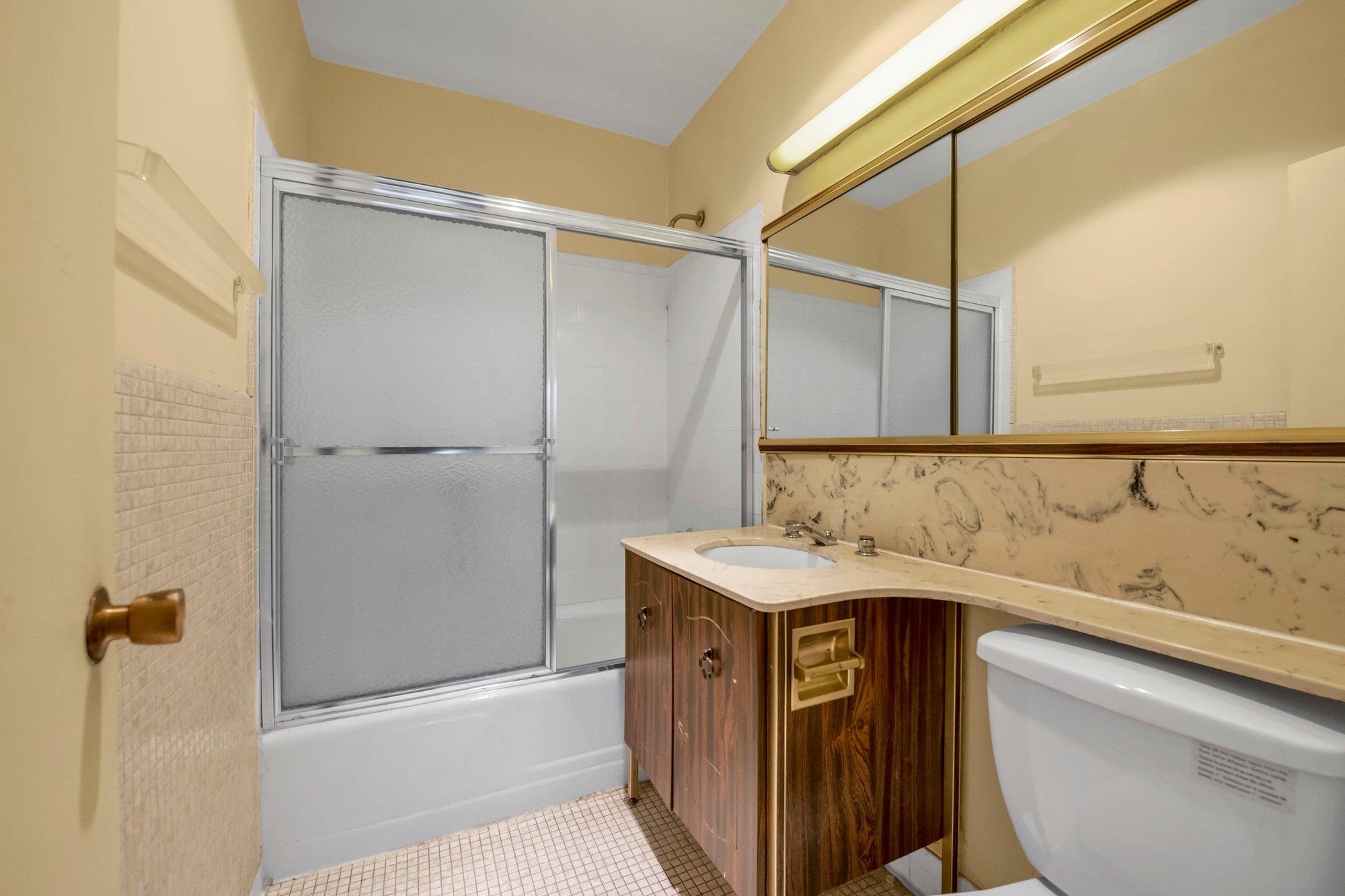 1 Kensington Gate #PH7, Great Neck, New York image 18