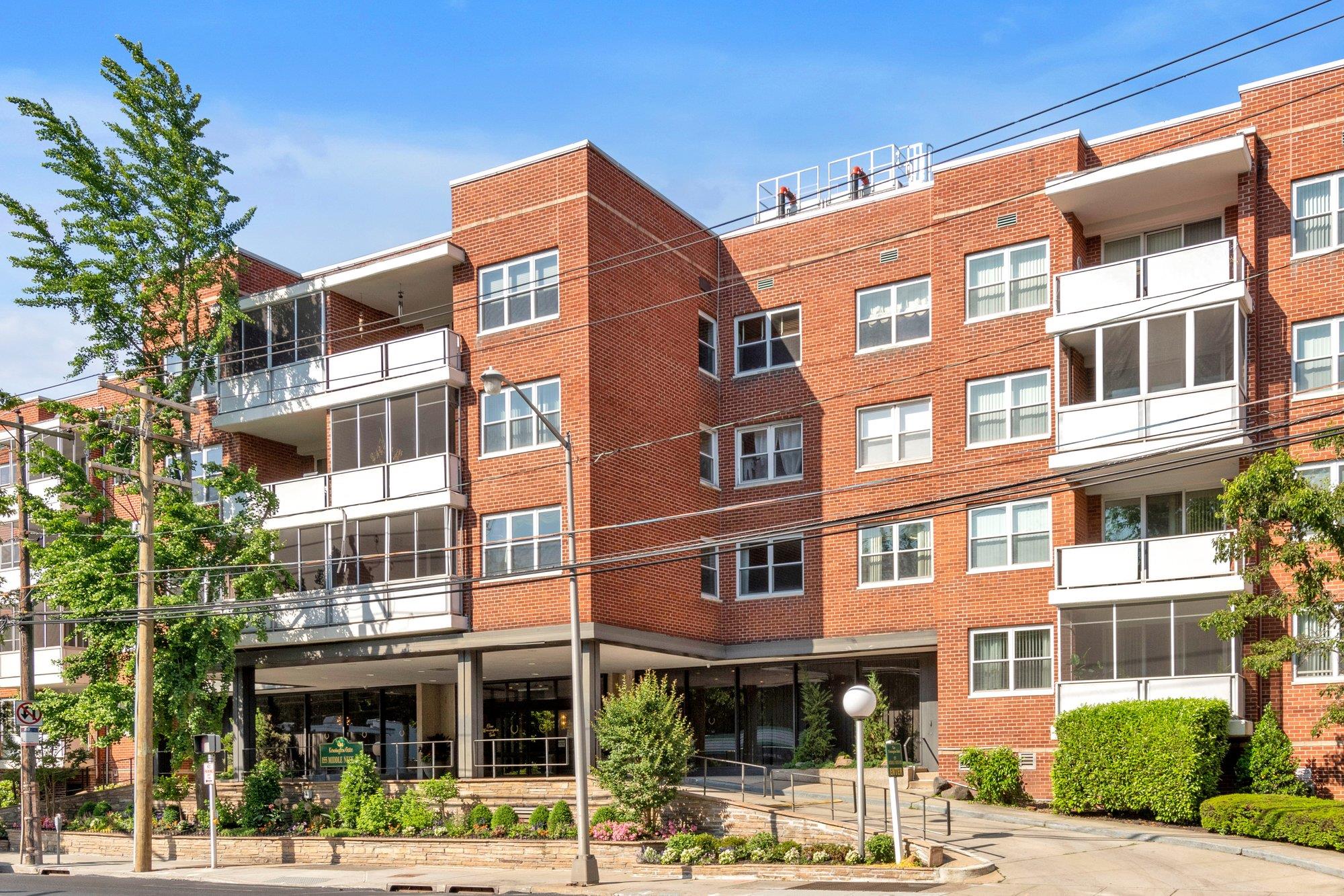1 Kensington Gate #PH7, Great Neck, New York image 21