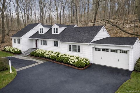 Homes For Sale - 126 Croton Lake Road<br/> Katonah, NY 10536