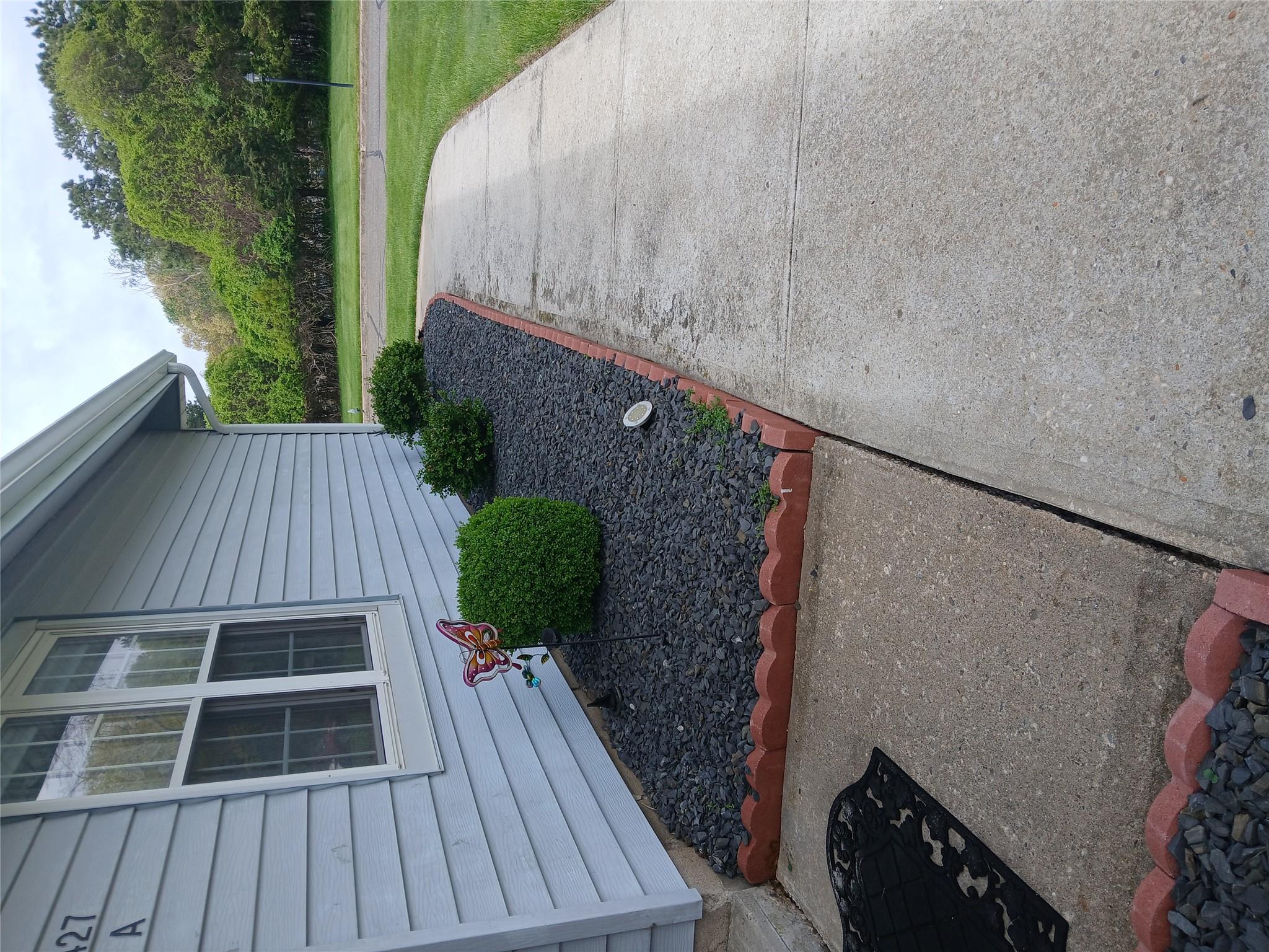 427 Aylesbury Court #A, Ridge, New York image 32