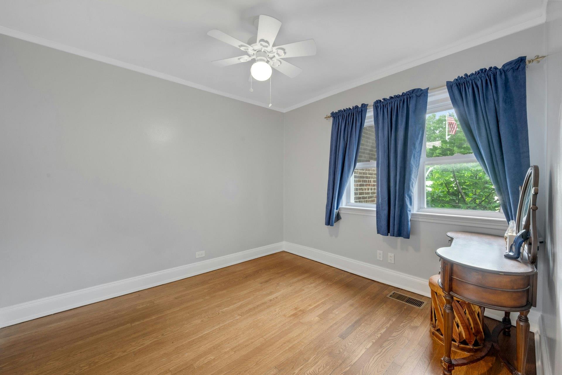 New Rochelle, New York 10801, United States, 5 Bedrooms Bedrooms, ,4 BathroomsBathrooms,Residential,Active,151802