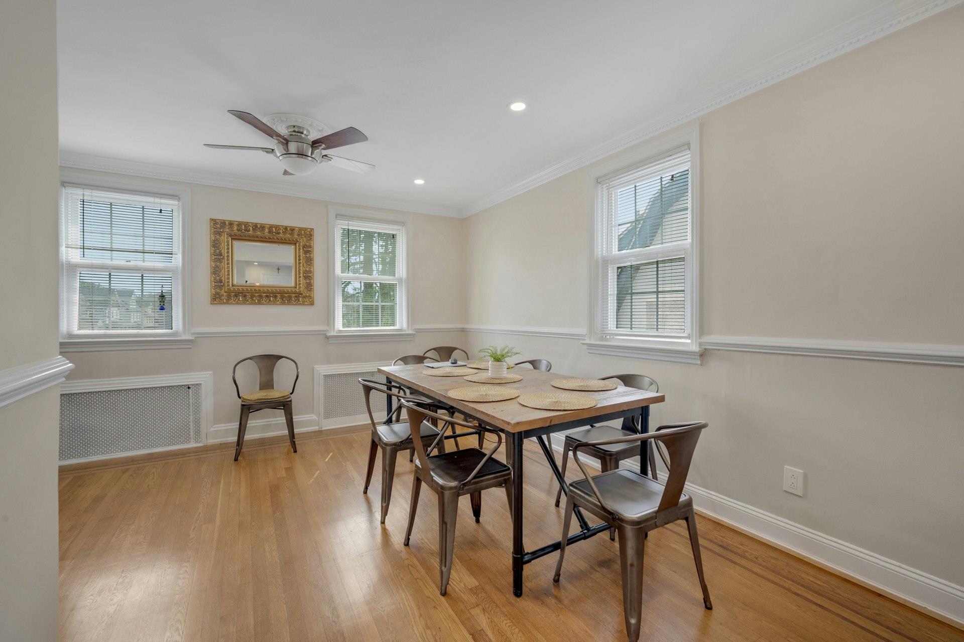 New Rochelle, New York 10801, United States, 5 Bedrooms Bedrooms, ,4 BathroomsBathrooms,Residential,Active,151802