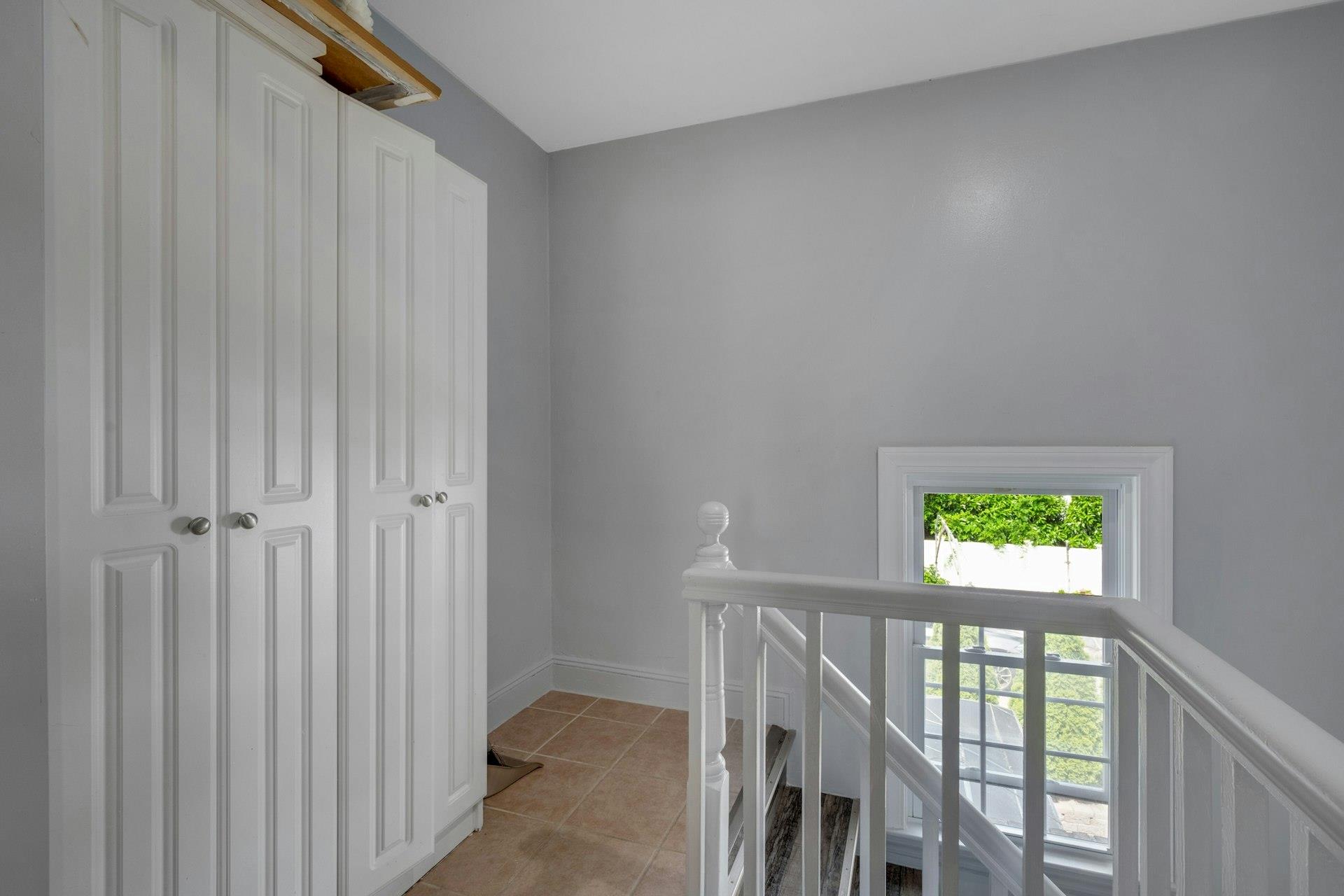 New Rochelle, New York 10801, United States, 5 Bedrooms Bedrooms, ,4 BathroomsBathrooms,Residential,Active,151802