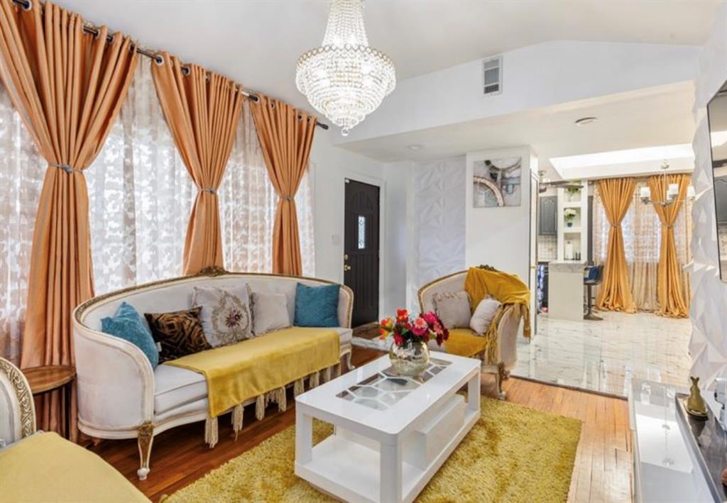 51 Graham Street, Farmingdale, New York image 2