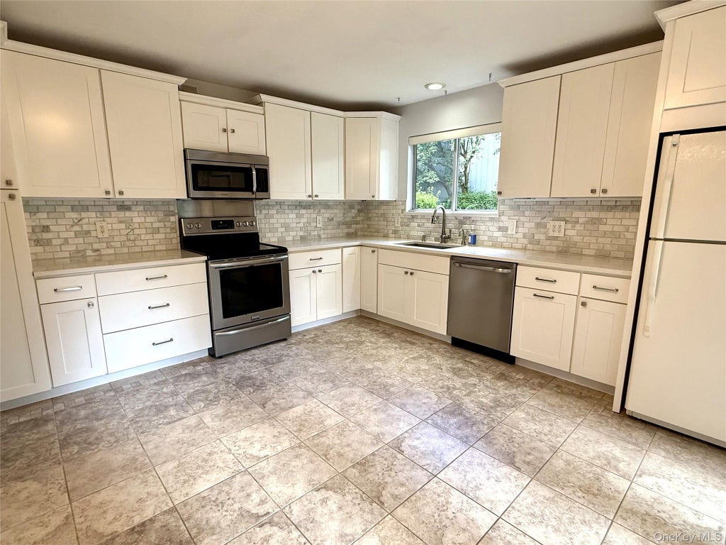 Photo of 364A Heritage Hills, Somers, NY 10589 (MLS # 1060798)
