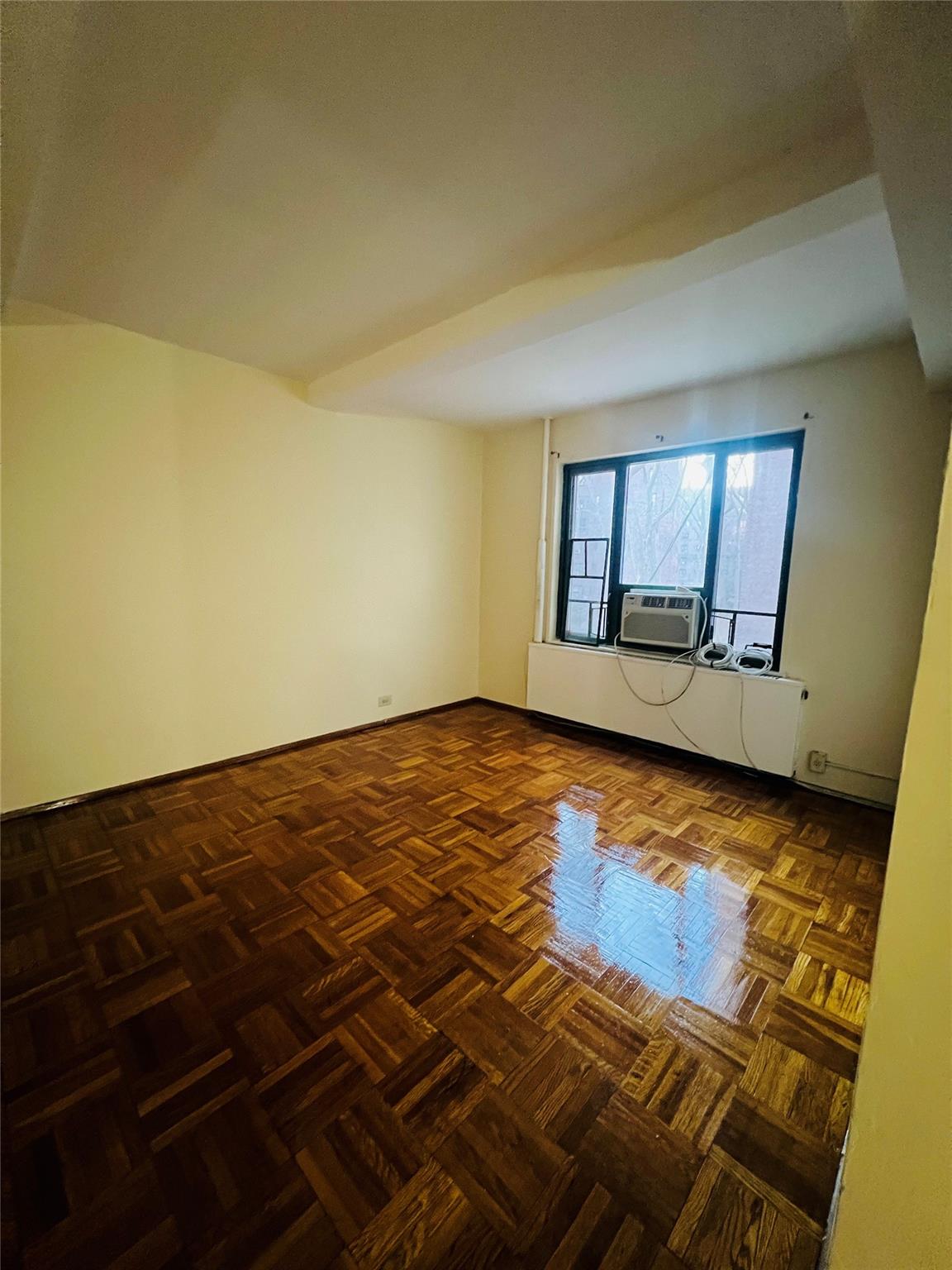 1545 Unionport Road #2D, Bronx, New York image 2