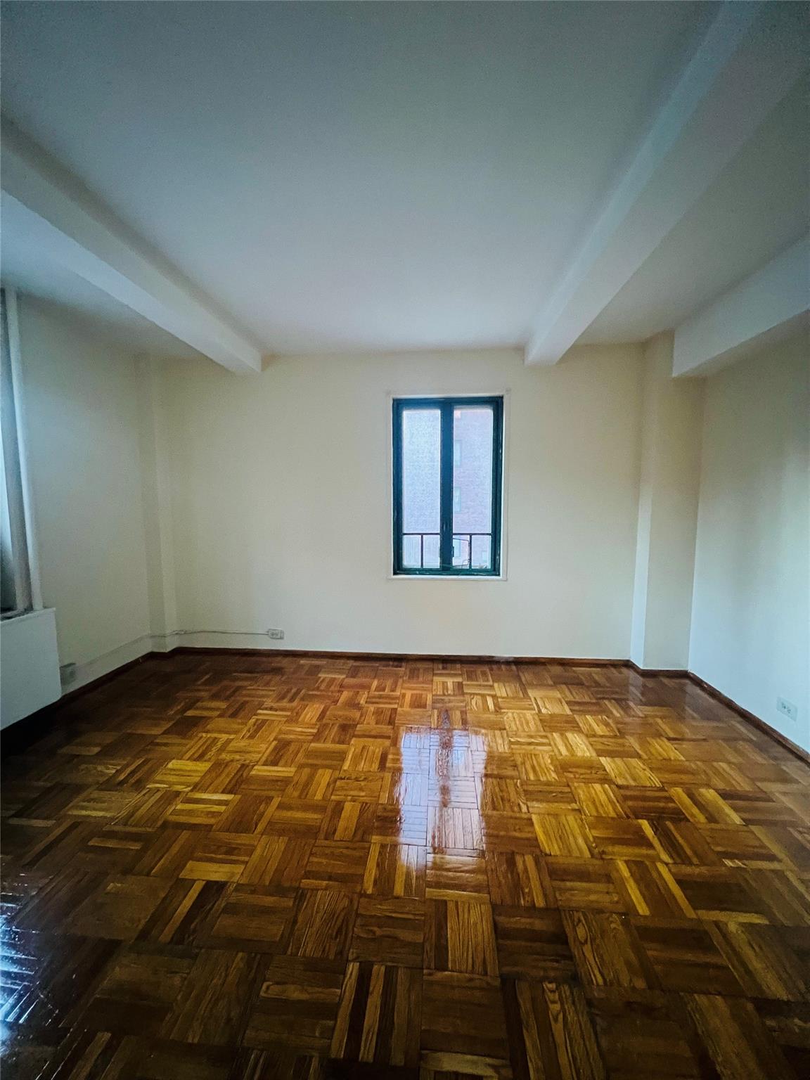 1545 Unionport Road #2D, Bronx, New York image 3